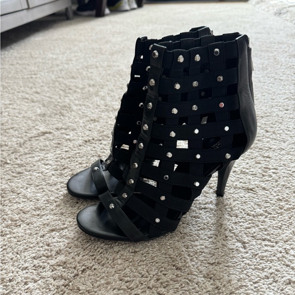 Michael Kors Heels! - Picture 1 of 12